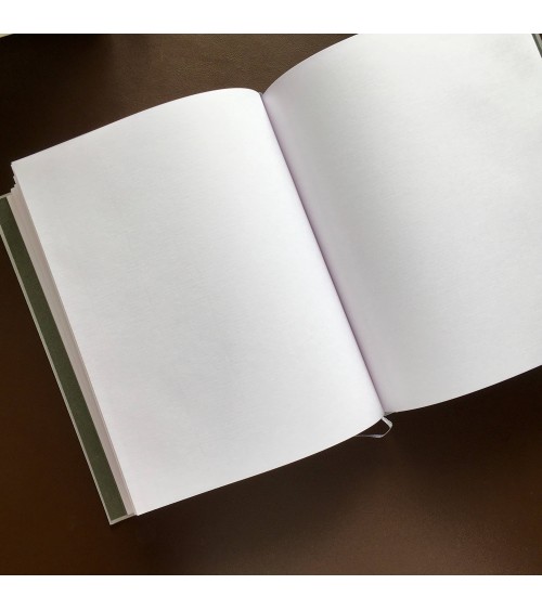 Memory Book de Gmund, pages blanches 19,5 x 23,4 cm, à L’Ecritoire design, Lausanne.