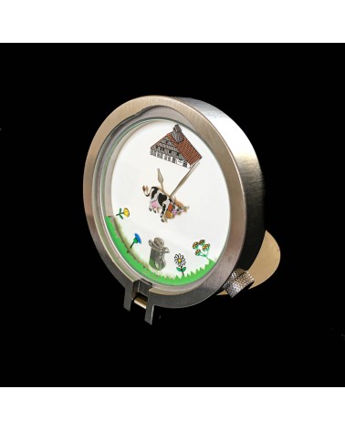 Pendulette AKTEO « alpage » ronde, acier, cadran blanc, diamètre 52 mm, à L’Ecritoire design, Lausanne