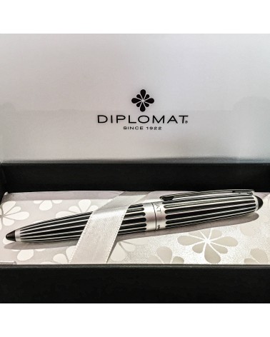 Stylo-plume Diplomat Aero Stripes, bec (plume) acier inoxydable