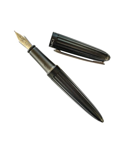 Stylo-plume Diplomat Aero Noir, bec (plume) acier inoxydable EF, F, ou M, à L'Ecritoire design, Lausanne
