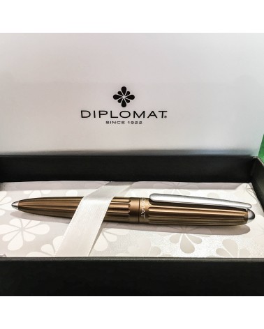 Stylo-plume Diplomat Aero Brun, bec (plume) acier inoxydable EF, F, M, ou L, à L'Ecritoire design, Lausanne