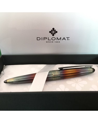 Stylo-plume Diplomat Aero Flame, corps en acier, bec (plume) acier inoxydable EF, F, M, ou L, à L'Ecritoire design, Lausanne