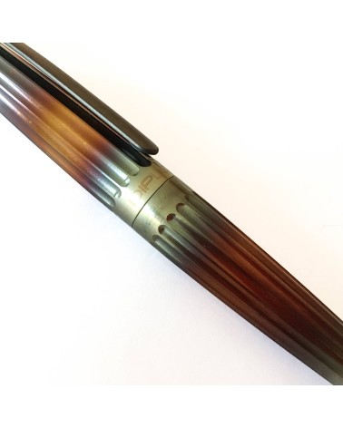 Stylo-plume Diplomat Aero Flame, corps en acier, bec (plume) acier inoxydable EF, F, M, ou L, à L'Ecritoire design, Lausanne