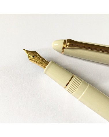 Stylo-plume Sailor 1911S Gold Ivory, à L’Ecritoire design, Lausanne