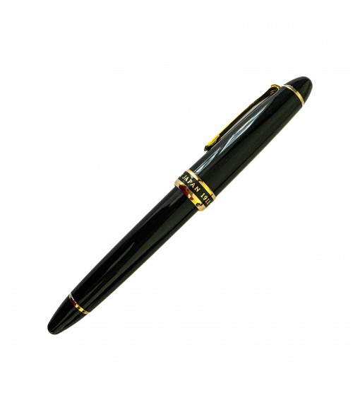 Stylo-plume Sailor Naginata 1911 GT Cross Point, bec produisant un trait de largeur variée selon la position du bec.