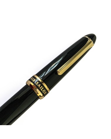 Stylo-plume Sailor Naginata 1911 GT Cross Point, bec produisant un trait de largeur variée selon la position du bec.