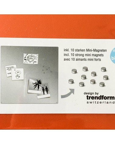 Tableau métallique d’affichage carré pour aimants, orange, de Trendform, 40 x 40 cm. 10 super mini aimants inclus