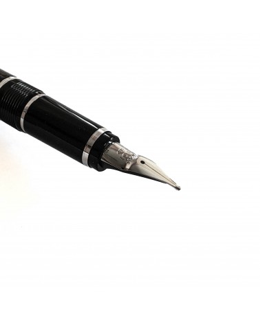 Stylo-plume Pilot Falcon, bec or 14 carats d’une souplesse exceptionnelle