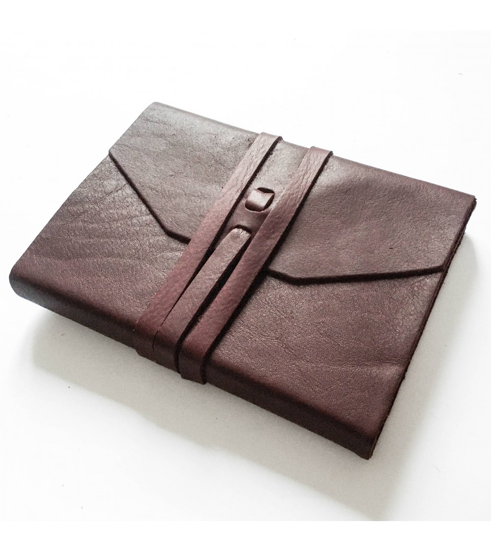 Carnet Manufactus Laccio, couverture cuir veau Lie de vin, 256 pages papier vélin, fabriqué en Italie