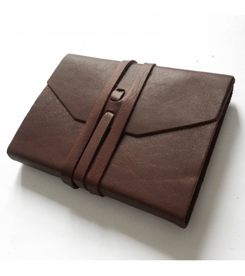 Carnet Manufactus Laccio, couverture cuir veau Marron, 256 pages papier vélin, fabriqué en Italie