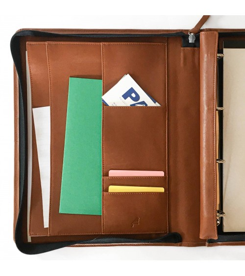 Porte-documents PA Impuls, format A4, zippé en cuir de veau couleur cognac, anneaux et bloc-notes