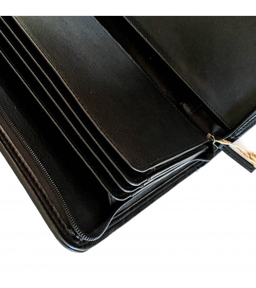 Porte-documents trieur PA Carpe diem A4, zippé cuir noir, 4 compartiments pour documents A4, boucle pour stylo.