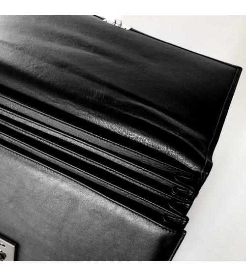 Porte-documents PA trieur 5 compartiments format A4, cuir noir, fermoir à pression verrouillable.