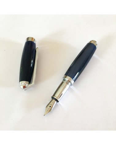 Stylo-plume Récife Baoshi Soyouz Agate (tons bleu-gris clairs et foncés, effet chatoyant), plume en acier largeur nM.