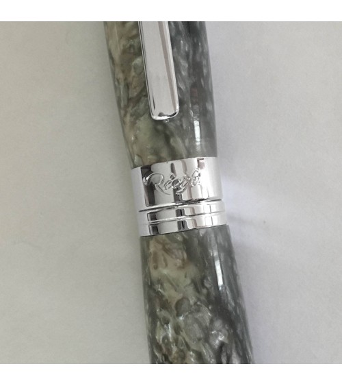 Stylo-plume Récife Baoshi Soyouz Quarz (tons vert-gris clairs et foncés, effet chatoyant), plume en acier M