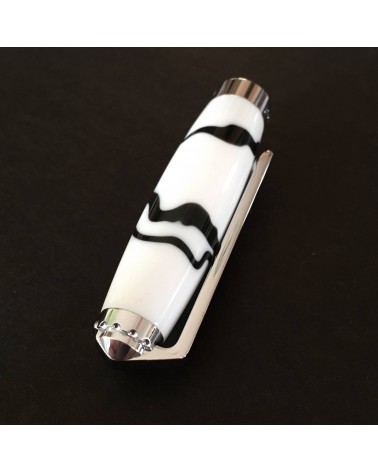 Stylo-plume Récife Mystique Soyouz Domino (volutes noires sur un fond blanc), plume en acier M