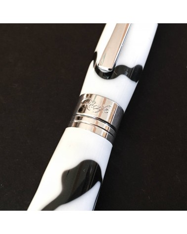Stylo-plume Récife Mystique Soyouz Domino (volutes noires sur un fond blanc), plume en acier M