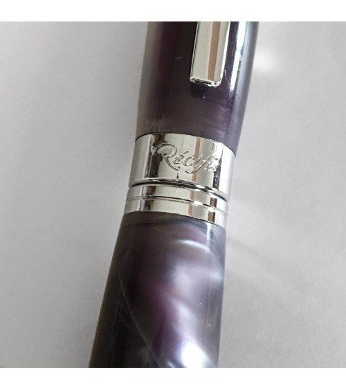 Stylo-plume Récife Pearl Soyouz Gris (tons gris foncé tirant sur le violet et gris/blanc nacré), plume en acier F