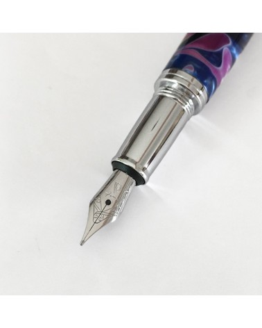 Stylo-plume Récife Pearl Soyouz Violet (tons bleu foncé et mauves, accents blanc nacré), plume en acier F