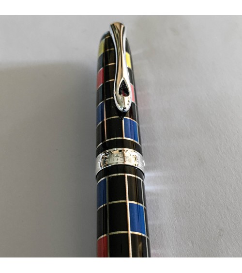 Stylo-plume Diplomat Excellence A+ Bauhaus, bec (plume) acier B, M, ou F, fabriqué en Allemagne.