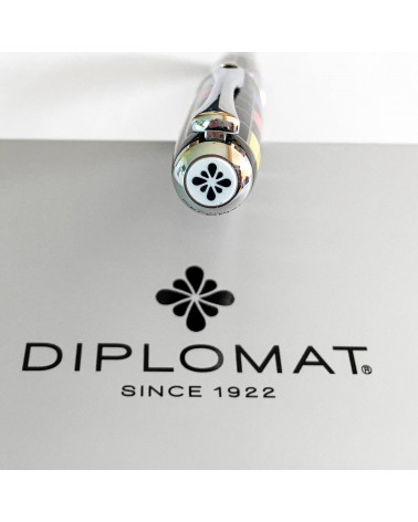 Stylo-plume Diplomat Excellence A+ Bauhaus, bec (plume) acier B, M, ou F, fabriqué en Allemagne.