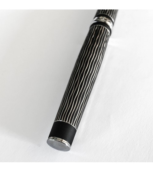 Stylo-plume Diplomat Excellence A+ Wave, bec (plume) acier B, M, ou F, fabriqué en Allemagne.