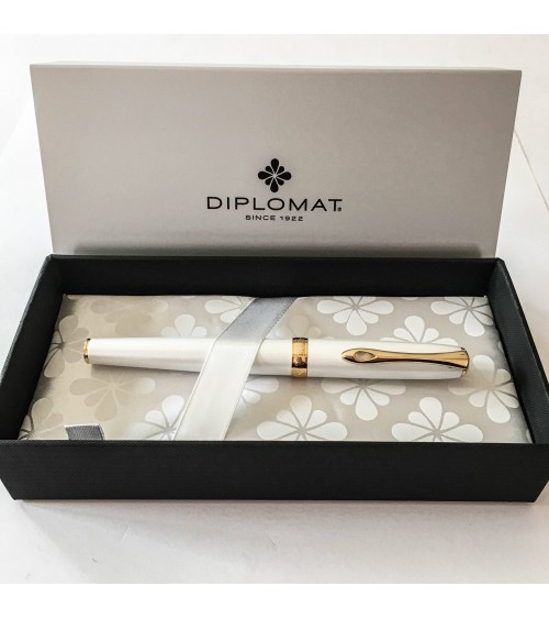 Stylo-plume Diplomat Excellence A2 Blanc perle, attributs dorés, fabriqué en Allemagne
