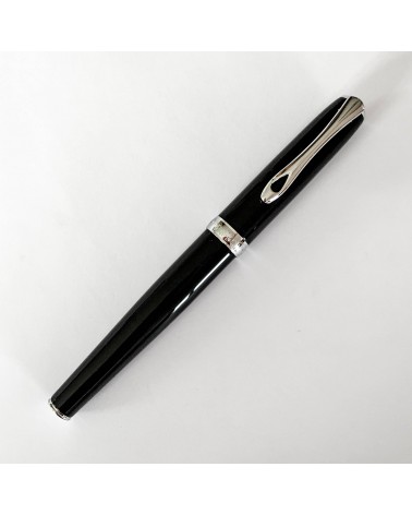 Stylo-plume Diplomat Excellence A2 laqué noir, attributs chrome, fabriqué en Allemagne