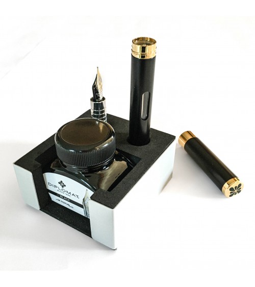 Stylo-plume Diplomat Nexus Noir Doré, réservoir grande capacité, plume or 14 carats, fabriqué en Allemagne