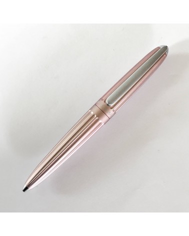 Stylo-plume Diplomat Aero Antique Rose, bec (plume) acier inoxydable, fabriqué en Allemagne