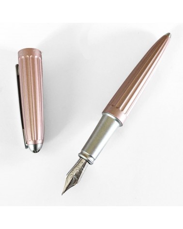 Stylo-plume Diplomat Aero Antique Rose, bec (plume) acier inoxydable, fabriqué en Allemagne