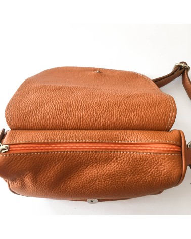 Sac à main EM-EL, modèle Laura petit, en cuir de vachette premier choix couleur mandarine. Fabriqué en Europe.