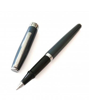 Roller Sheaffer Sagaris Metallic Blue, attributs chromés, avec le point blanc caractéristique de la marque