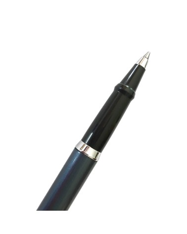 Roller Sheaffer Sagaris Metallic Blue, attributs chromés, avec le point blanc caractéristique de la marque