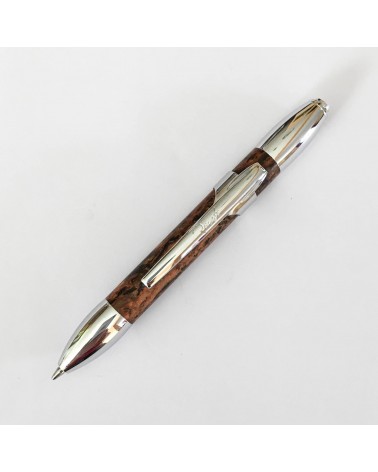 Stylo-bille Récife Baoshi Shakin Ambre mat, inspiré par le pouvoir des pierres précieuses, qui s’ouvre d’une petite secousse