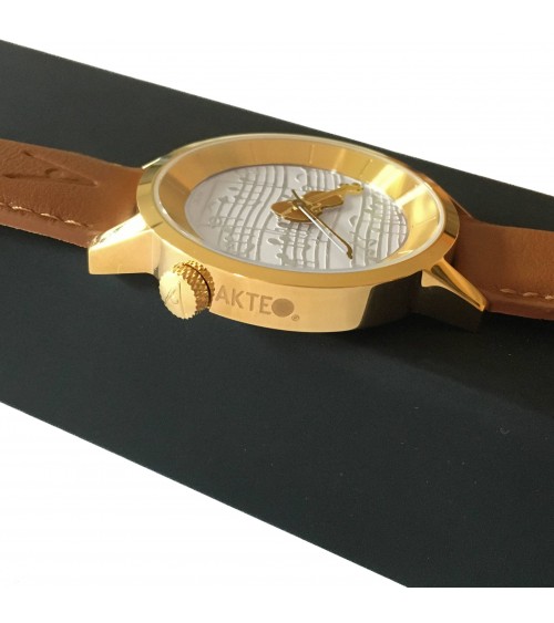 Montre AKTEO Musique Violon 38 Blanc-Or, bracelet cuir cognac