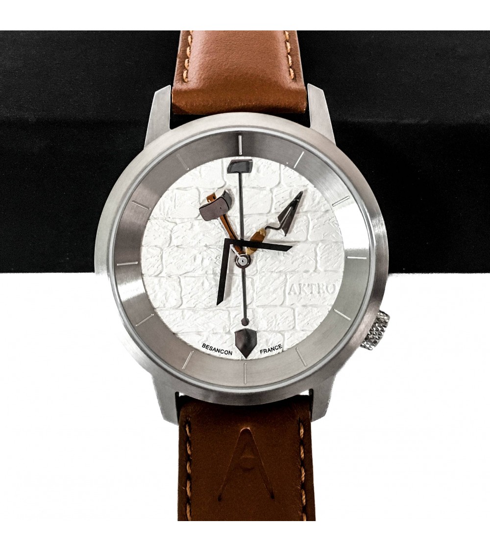 Montre AKTEO Maçon 38 Blanc-Acier Inox, bracelet cuir cognac