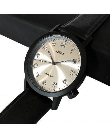 Montre AKTEO Besançon 42 Acier inox-noir, bracelet cuir noir