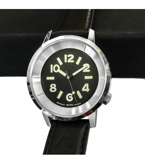 Montre AKTEO Métropole 38 Noir-Acier inox, bracelet cuir noir