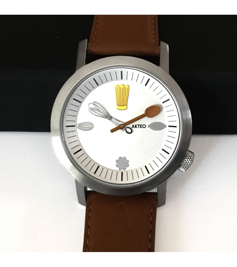 Montre AKTEO Chef 42 Blanc-Acier Inox, bracelet cuir cognac