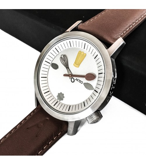Montre AKTEO Chef 42 Blanc-Acier Inox, bracelet cuir cognac
