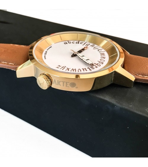 Montre AKTEO Ecrivain 38 Blanc-Or, bracelet cuir cognac
