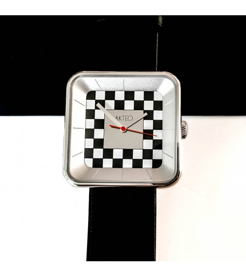 Montre AKTEO Damier Mirror Square 35 Damier-Acier Inox, bracelet cuir noir.