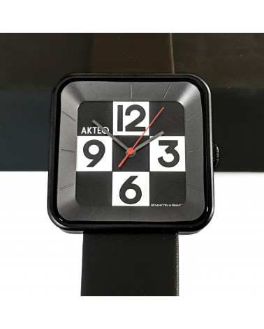 Montre AKTEO Damier Square 35 Damier-Noir, bracelet cuir noir