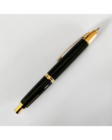 Stylo-plume Pilot Capless Noir, attributs dorés