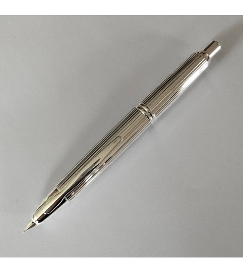 Stylo-plume Pilot Capless Stripe Argent