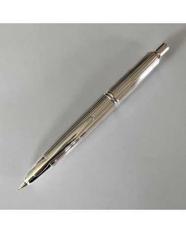 Stylo-plume Pilot Capless Stripe Argent