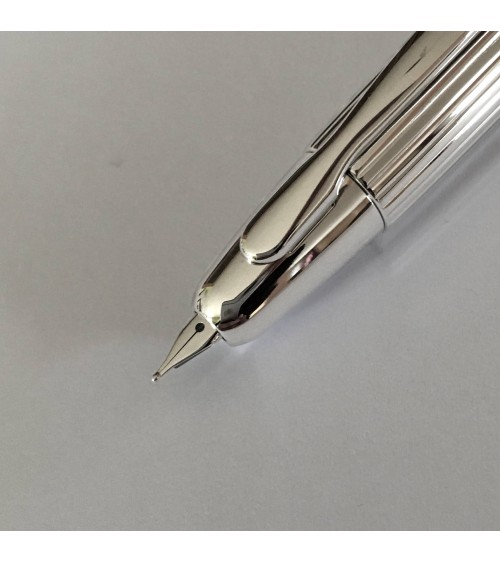 Stylo-plume Pilot Capless Stripe Argent
