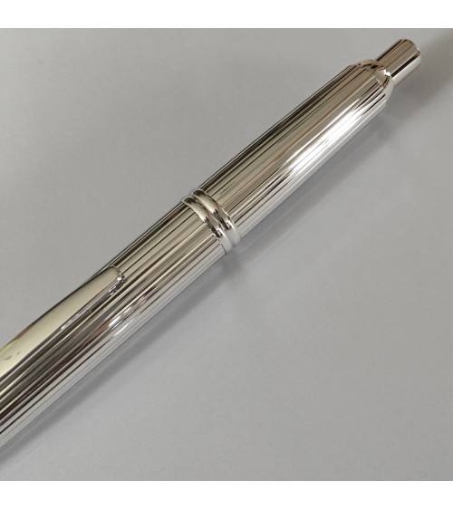 Stylo-plume Pilot Capless Stripe Argent