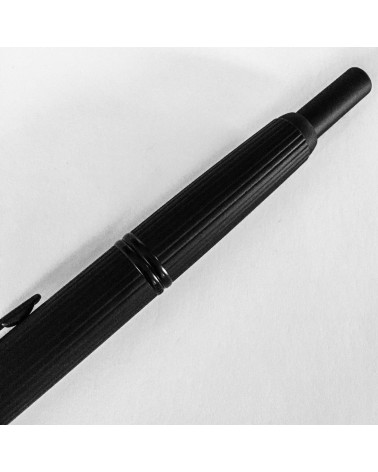 Stylo-plume Pilot Capless Stripe Noir